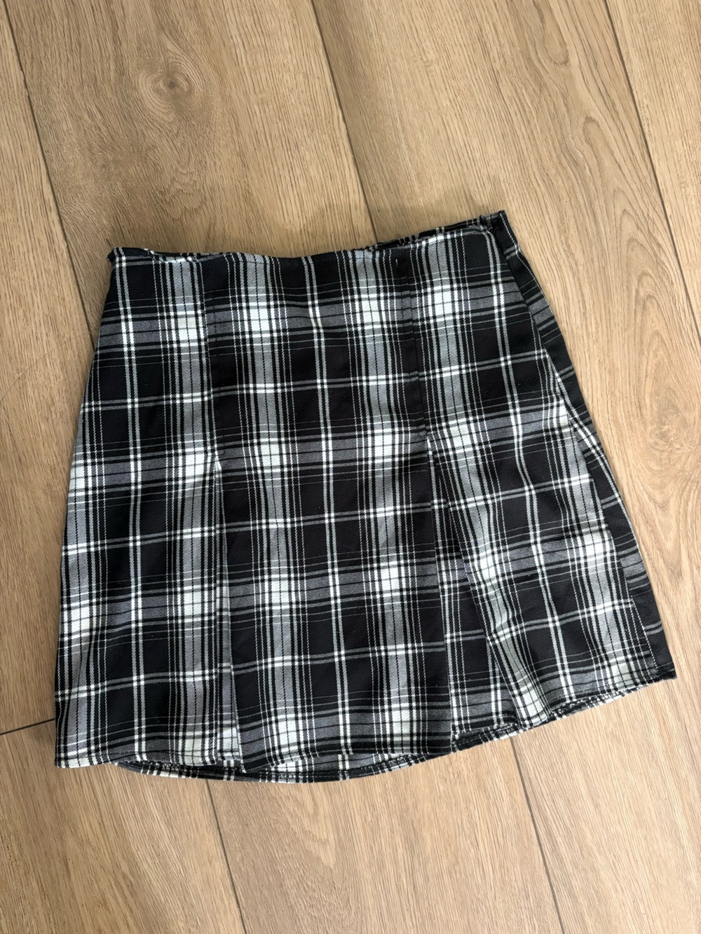 Brandy Melville Black & White Plaid Mini Skirt